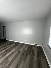 Building Photo - 5120 Glenwood Ave