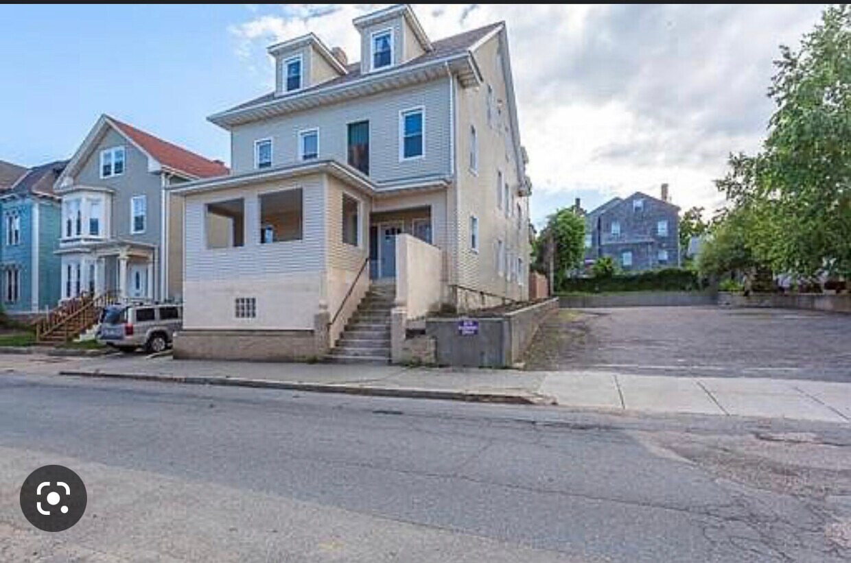 285 Pleasant St Unit 2, New Bedford, MA 02740 Apartments in New
