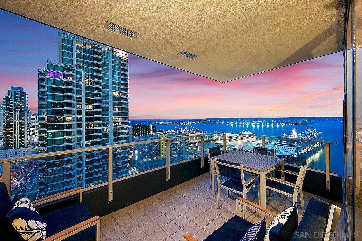 1325 Pacific Hwy Unit 2703, San Diego, CA 92101 Condo for Rent in San