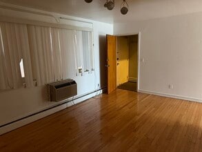 Building Photo - 3600 Charles Ct