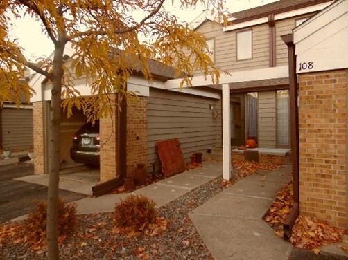 Primary Photo - 3050 Shields Dr