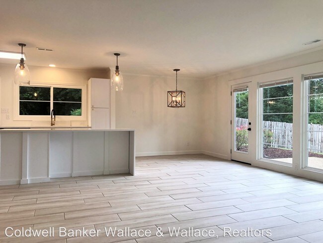 Building Photo - 3 br, 2 bath House - 912 Wesley Road