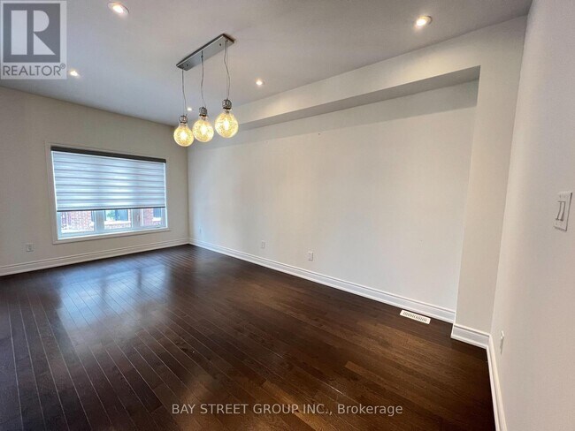 Building Photo - 4122 Hwy 7