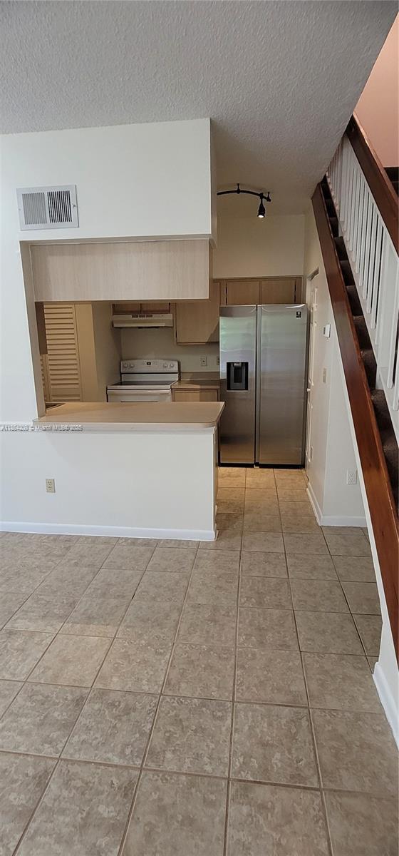 Foto del edificio - 18342 NW 68th Ave