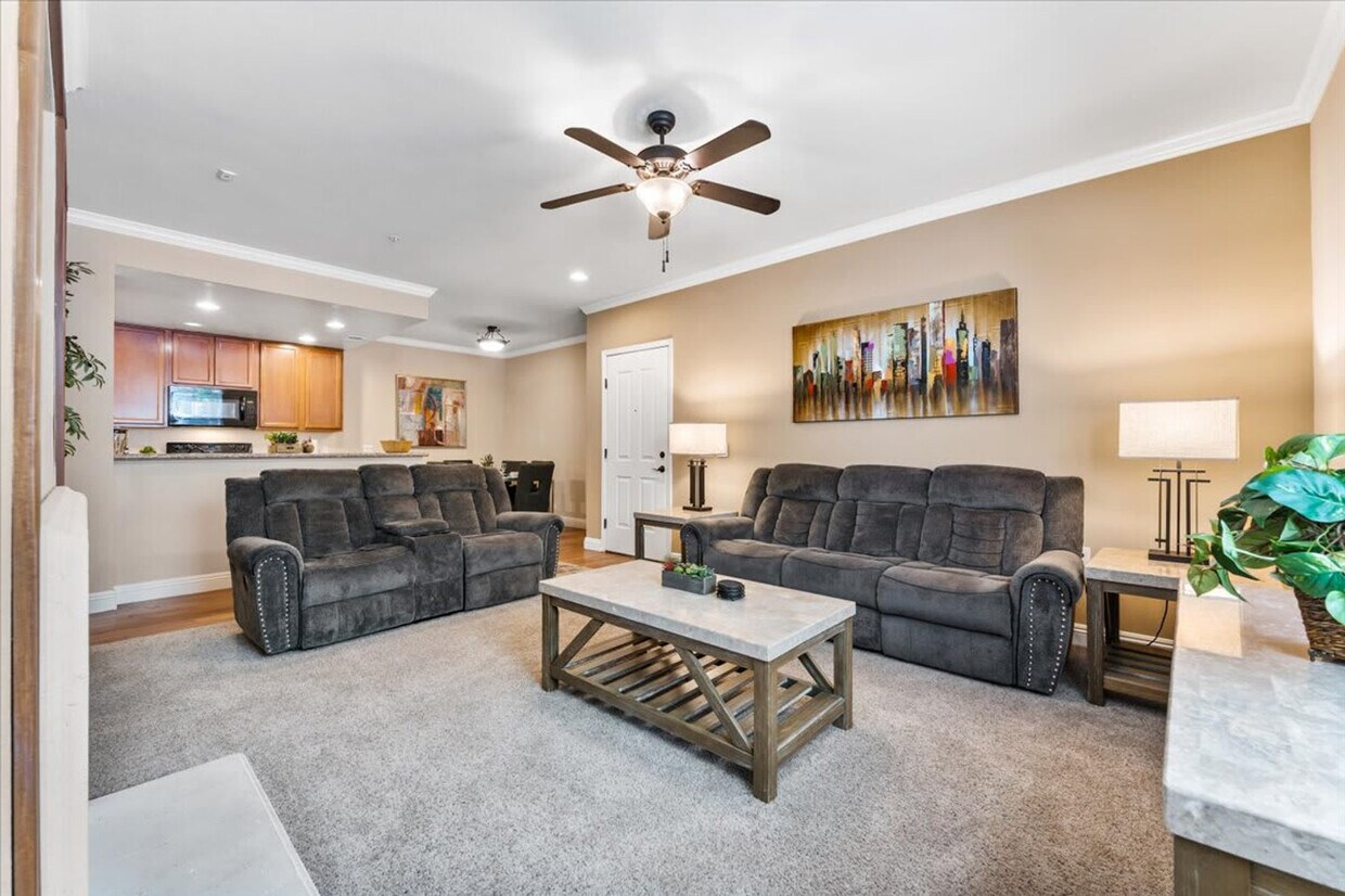 Foto principal - 11380 S Virginia St