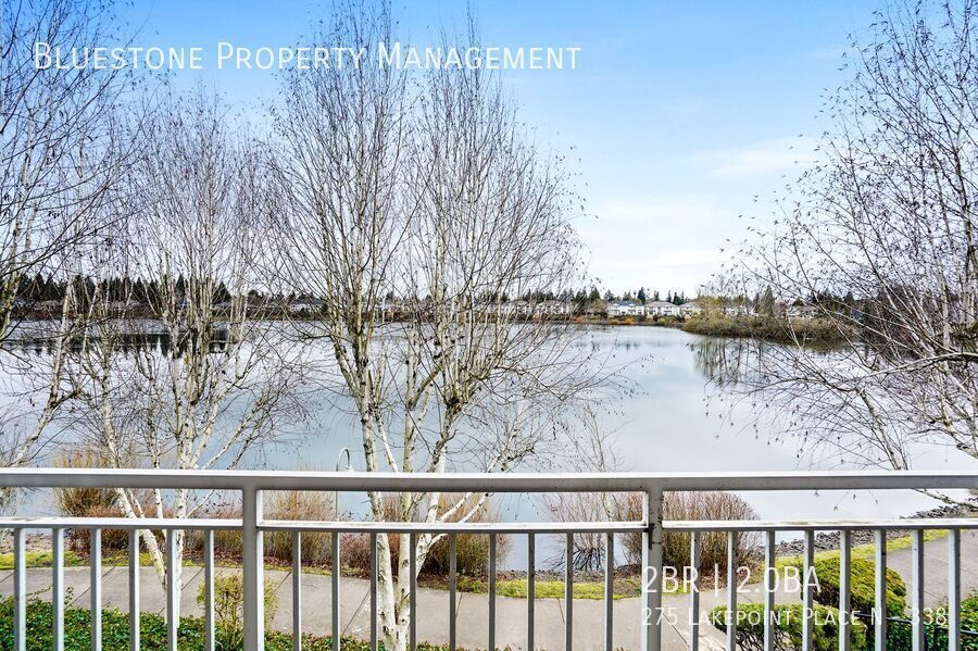 Foto principal - 275 Lakepoint Pl N