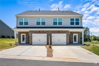 Building Photo - 116 Village Main