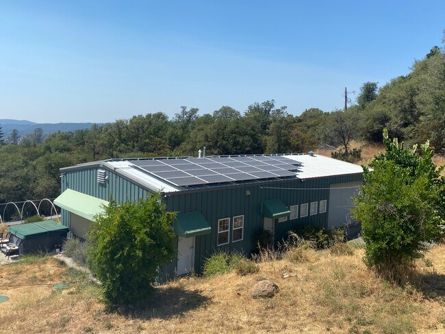 Foto del edificio - 10348 Cedarsong Rd