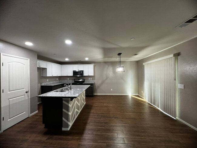 Building Photo - 1785 Hermosa Ave