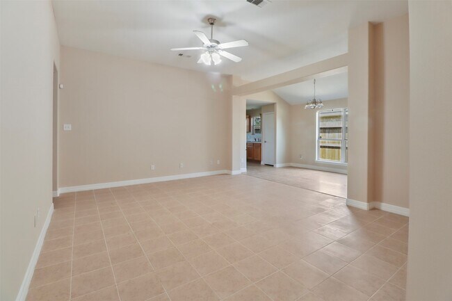 Foto del edificio - 14926 Diamond Way