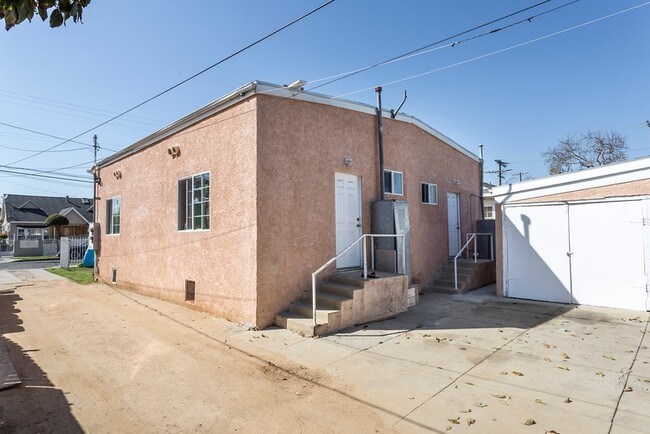 Foto del edificio - 1156 Bay View Ave