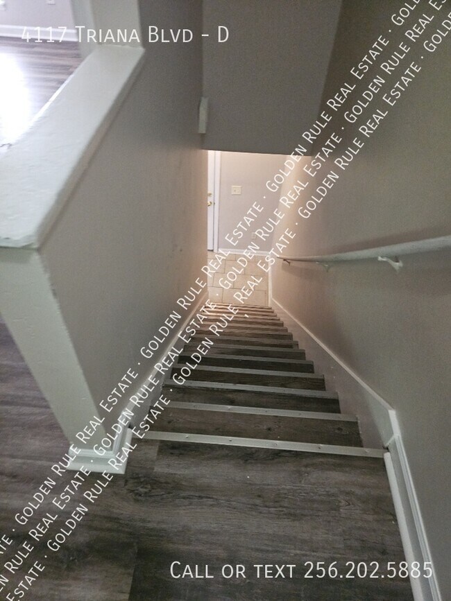 Building Photo - 4117 SW Triana Blvd