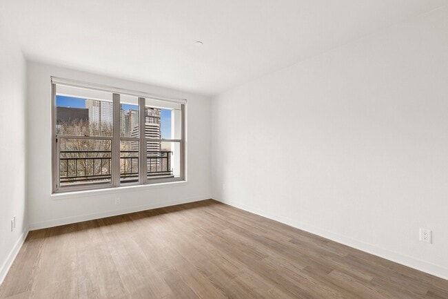 Building Photo - AVIA on Pike Street