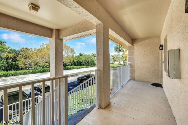 Foto del edificio - 326 Bradstrom Cir