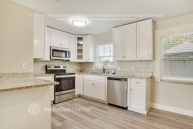 Building Photo - 8209 Sarnow Dr