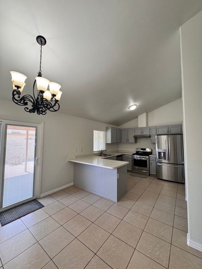 Building Photo - 5607 Plute Pass St