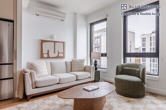 Building Photo - 130 Hope St