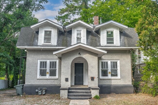 Building Photo - 1522 Columbia College Dr