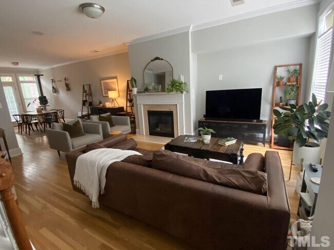 Foto del edificio - 676 Highpark Ln