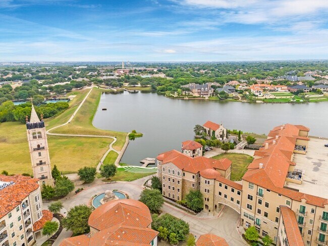 Foto del edificio - 6601 Mediterranean Dr