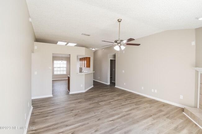 Building Photo - 542 Ashcroft Landing Dr