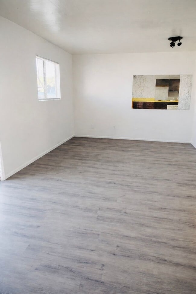 Building Photo - 501 N Harrison Ave