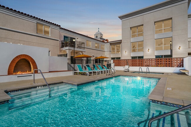 Building Photo - Haven at La Mesa