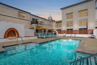 Building Photo - Haven at La Mesa