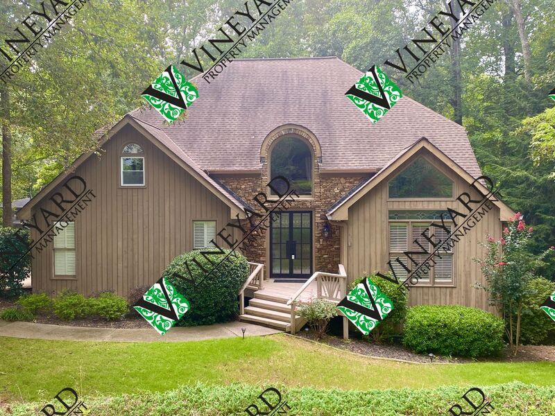 Primary Photo - 4235 Loch Highland Pkwy NE
