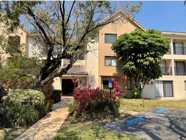 Foto del edificio - 10001 W Atlantic Blvd