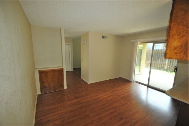 Building Photo - 5443 Andrea Blvd