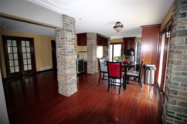 Foto del edificio - 2541 Middlebelt Rd