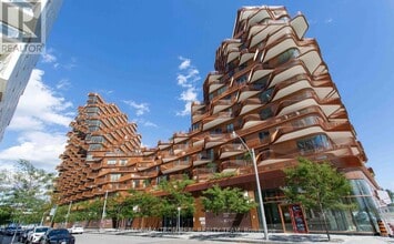 Building Photo - 155 Merchants' Wharf