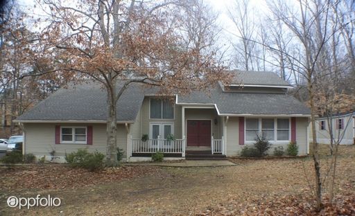 Primary Photo - 1402 Mountain St NE
