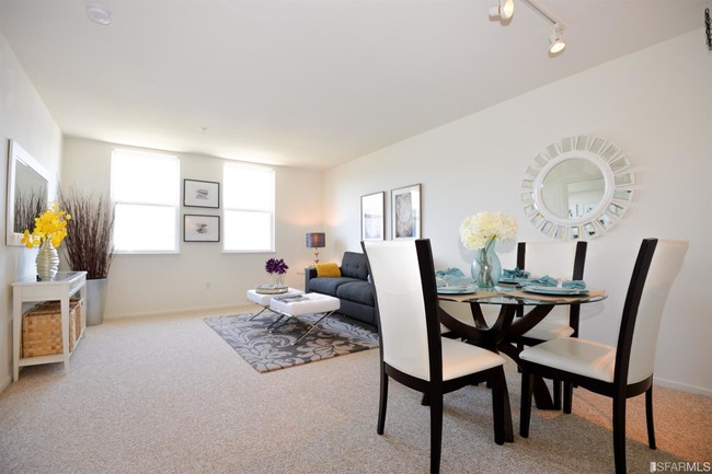 Foto del edificio - 8100 Oceanview Terrace