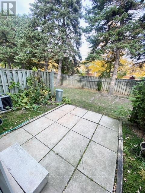 Photo du bâtiment - 300-300 Bridletowne Cir
