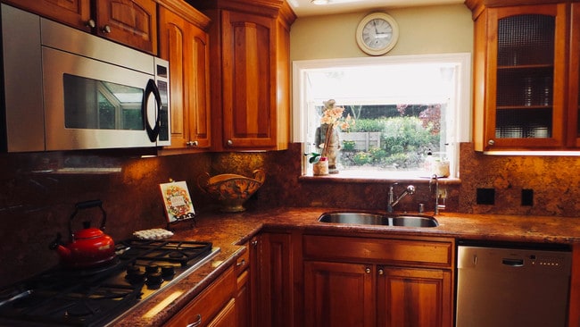 Foto del edificio - 3347 Beechwood Dr