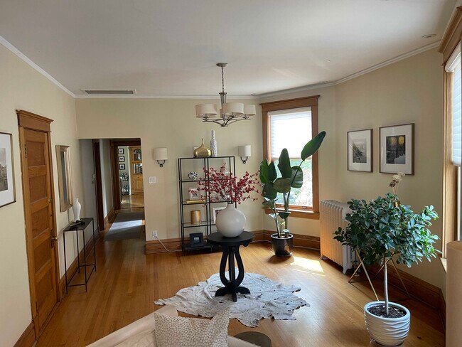 Foto del edificio - 3445 N Bosworth Ave