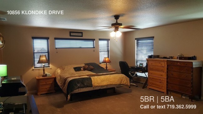 Foto del edificio - 10856 Klondike Dr