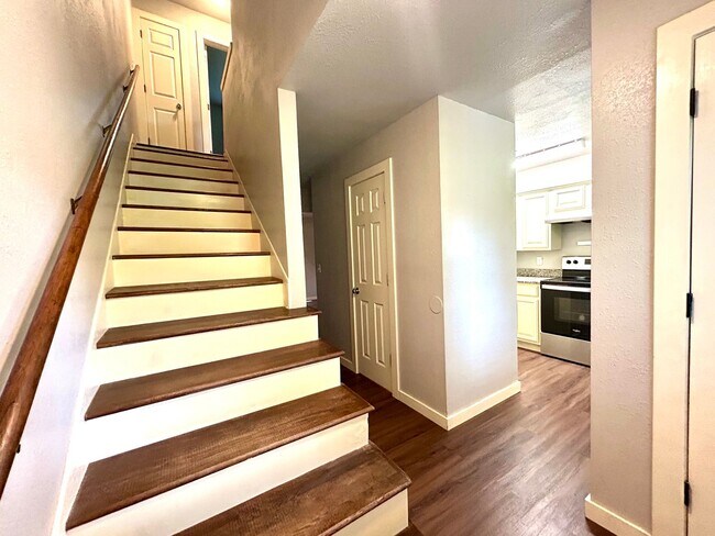 Foto del edificio - Charming 2 bedroom, 1.5 bath East Fayettev...