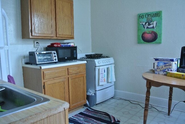 Building Photo - 1715 Commonwealth Ave