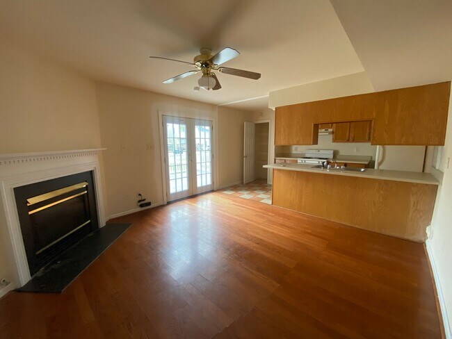 Foto del edificio - Spacious 3 Bedroom 2.5 Bathroom Home in Randolph Neighborhood