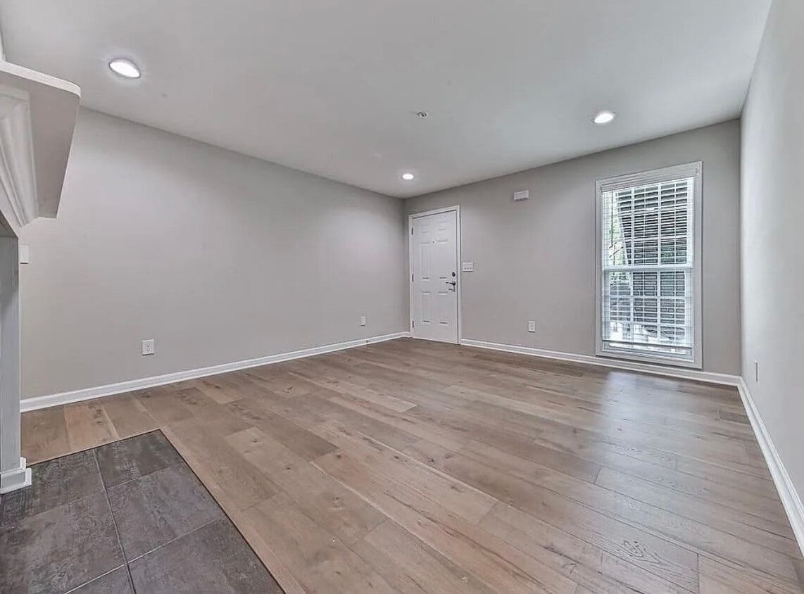 Foto principal - 1166 Booth Rd SW