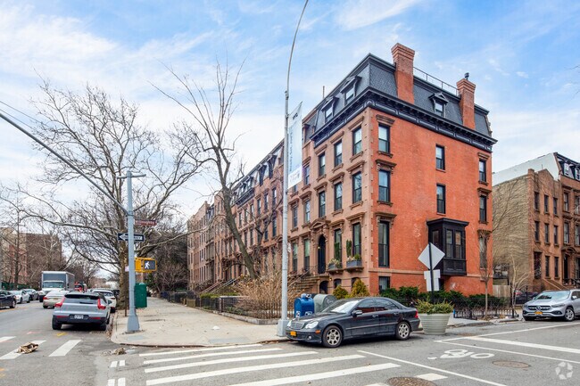 Building Photo - 230 Washington Ave