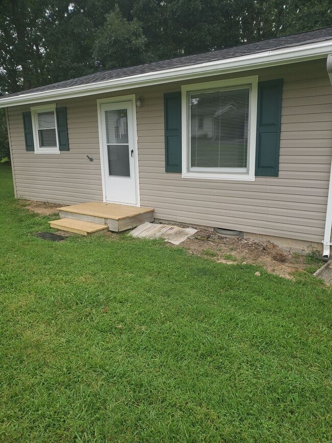Building Photo - 1160 Little Creek Rd