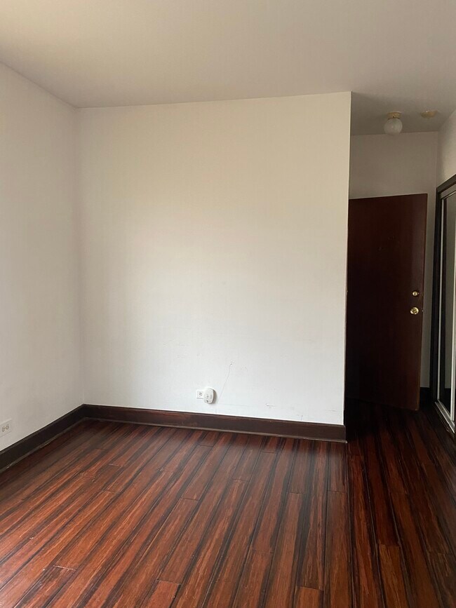 Sala de estar - 4922 N Kedzie Ave