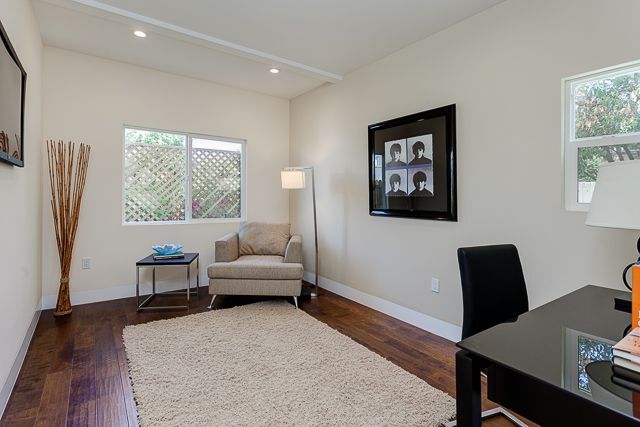 Foto del edificio - 831 S Curson Ave