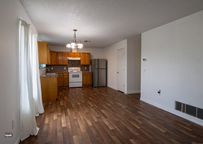 Foto del edificio - 33 Grant Gill Ln