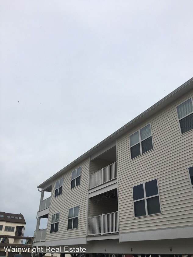 Primary Photo - 2 br, 1 bath House - 1218 West Ocean View ...