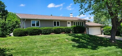 Building Photo - 1707 Miller Rd
